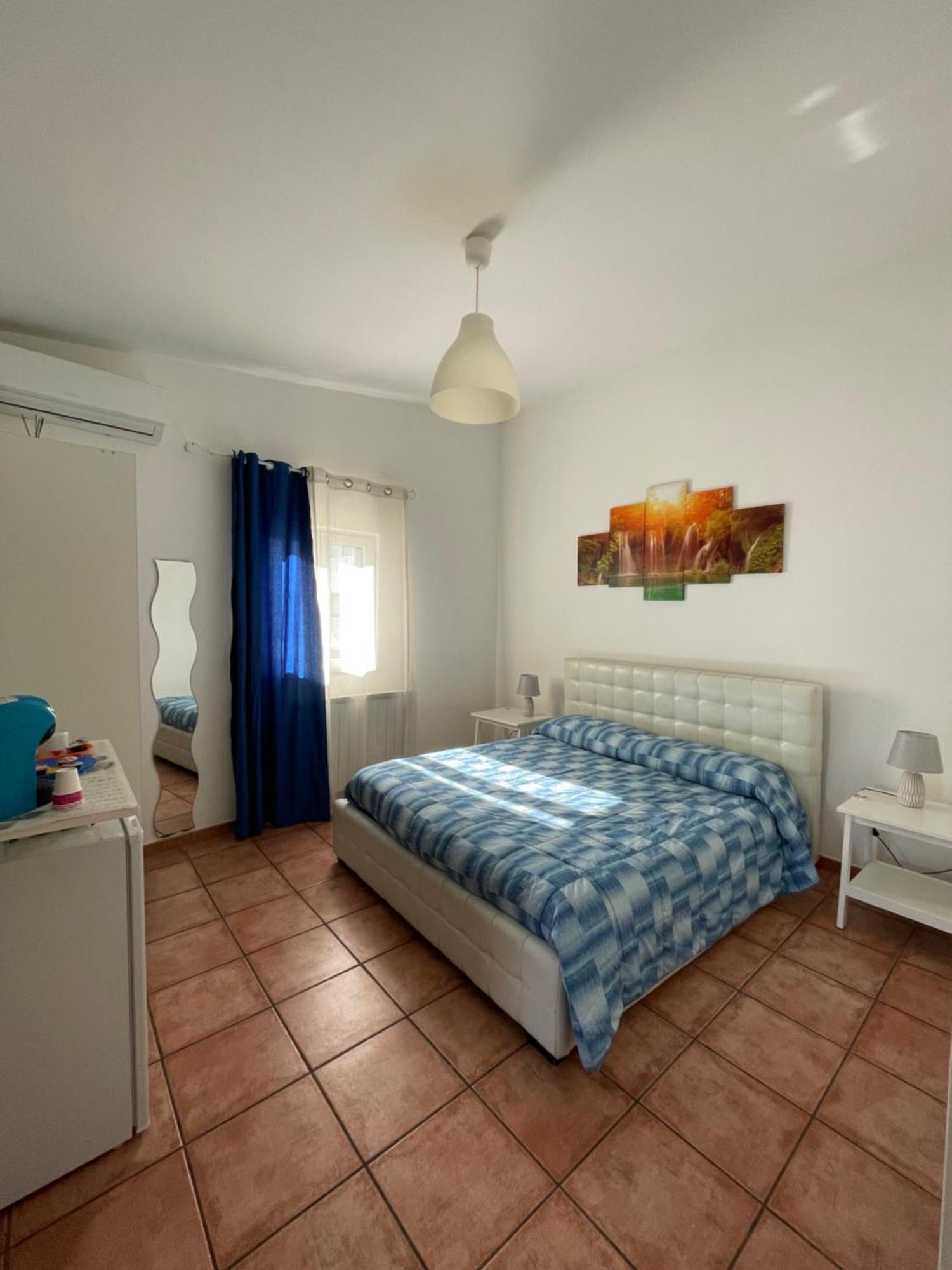 Scibetta'S B&B Tarente Buitenkant foto